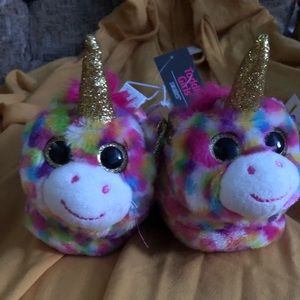 Toddler Girl’s Furry Unicorn Slippers